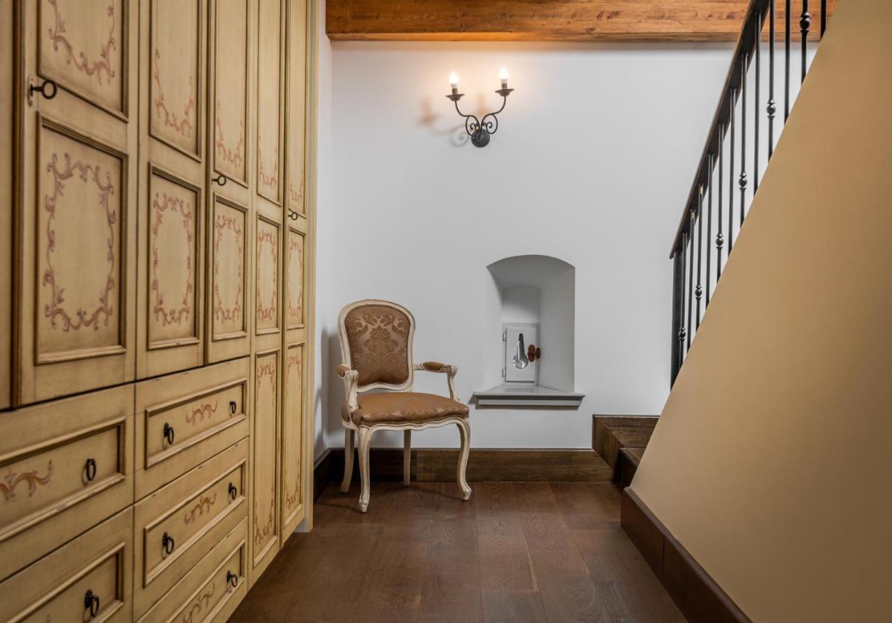Heritage Hotel Martinis Marchi Maslinica Exterior foto